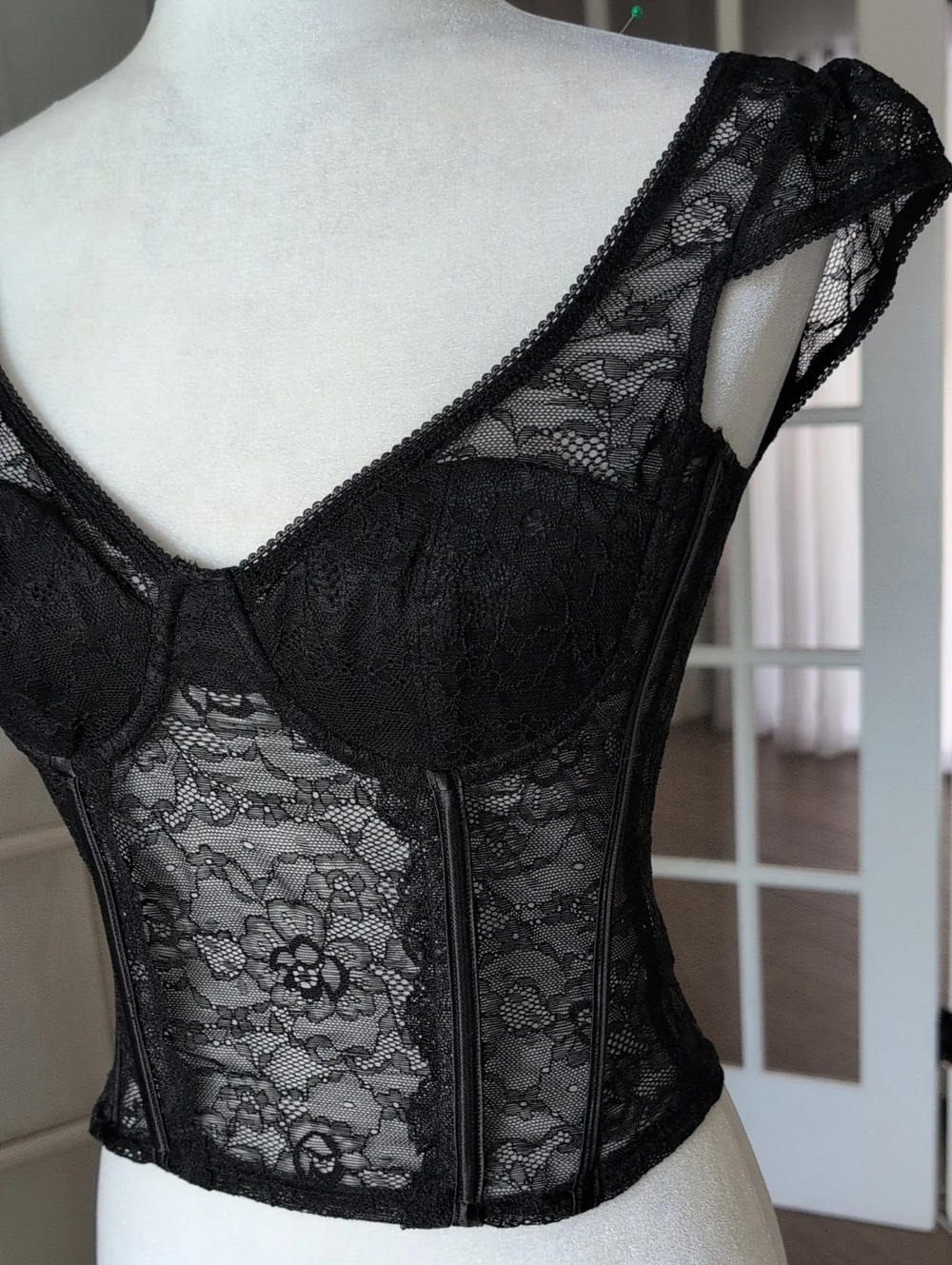 Edikted Black Lace Boned Bustier Corset Top - Small - Picture 2 of 9